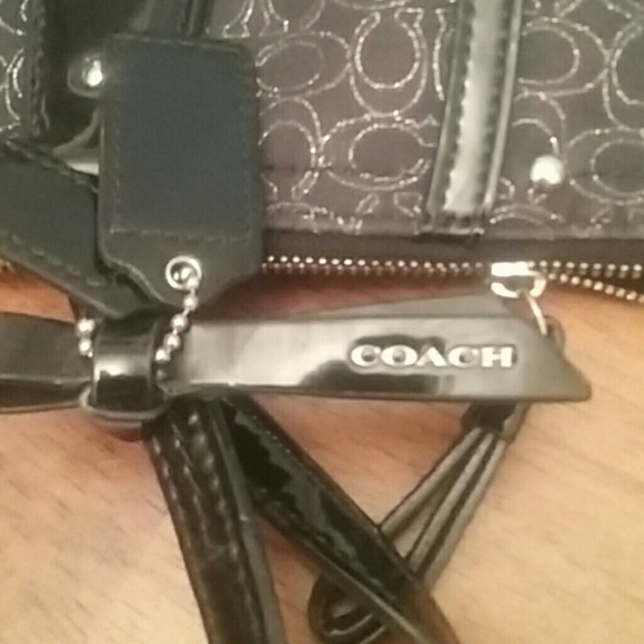 Coach - Picture 3 of 8